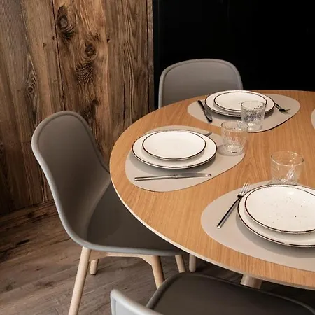 Polaris 1 001 - Luxe & Lift 6 Pers * Zinal